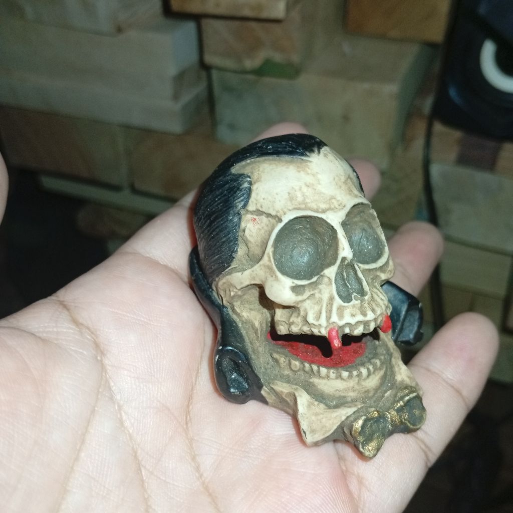 Halloween figure toys vintage pajangan figure dracula