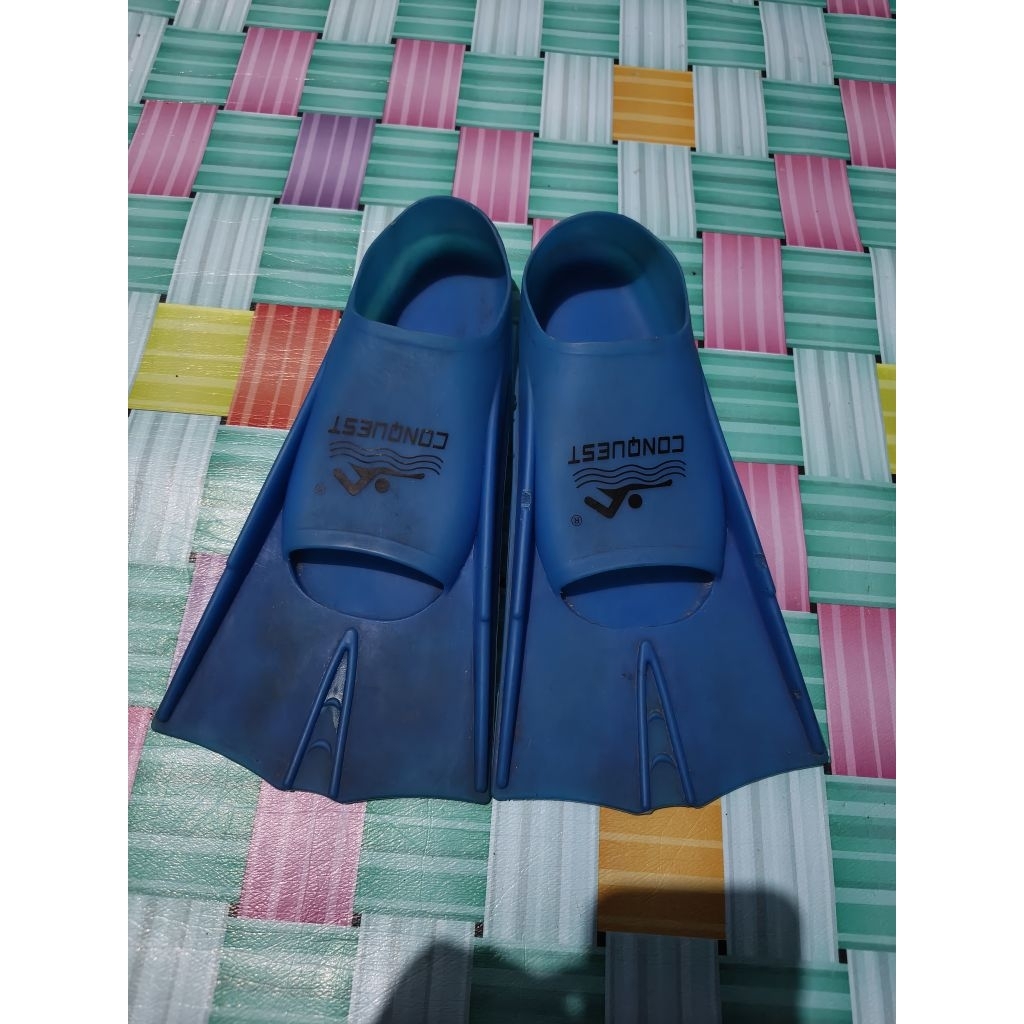Intex Kaki katak preloved untuk diving conquest