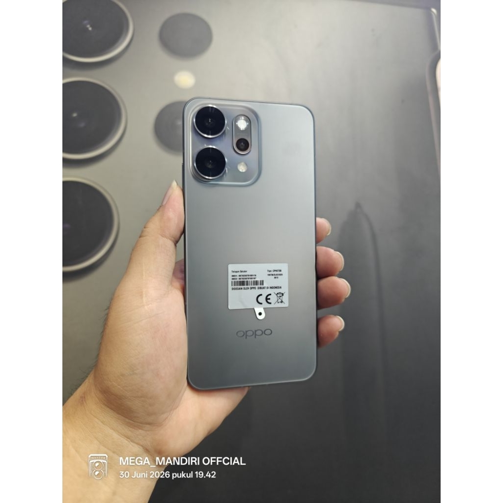 SECOND OPPO RENO 14 PRO 5G 12-512 GREY | DIMENSITY 8450 (4nm) | FULLSET ORIGINAL | RESMI 