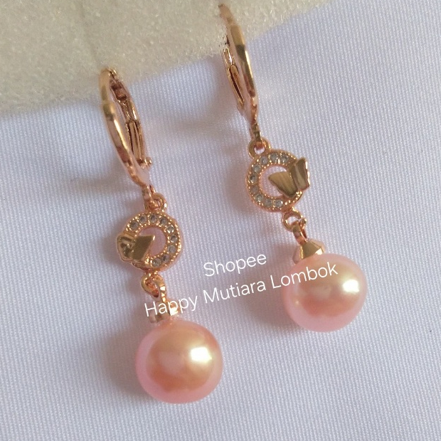 ( 008 ) Anting Bulat Panjang Kupu Mutiara Air Tawar Asli | Mutiara Lombok | bahan Rodium