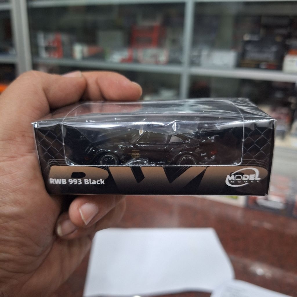 Model Model Porsche RWB 993 Black
