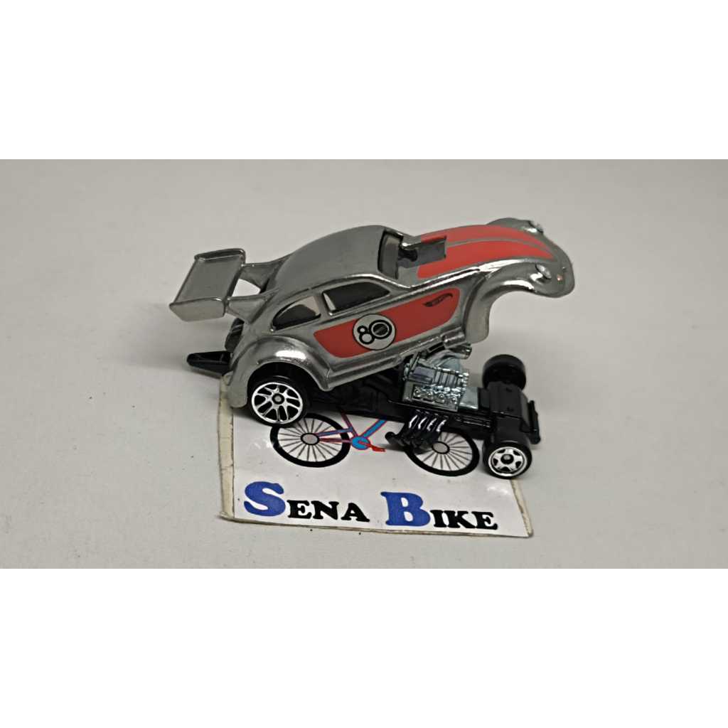 Hot Wheels Volkswagen VW Drag Beetle - Base Besi - Zamac - Open Chasis
