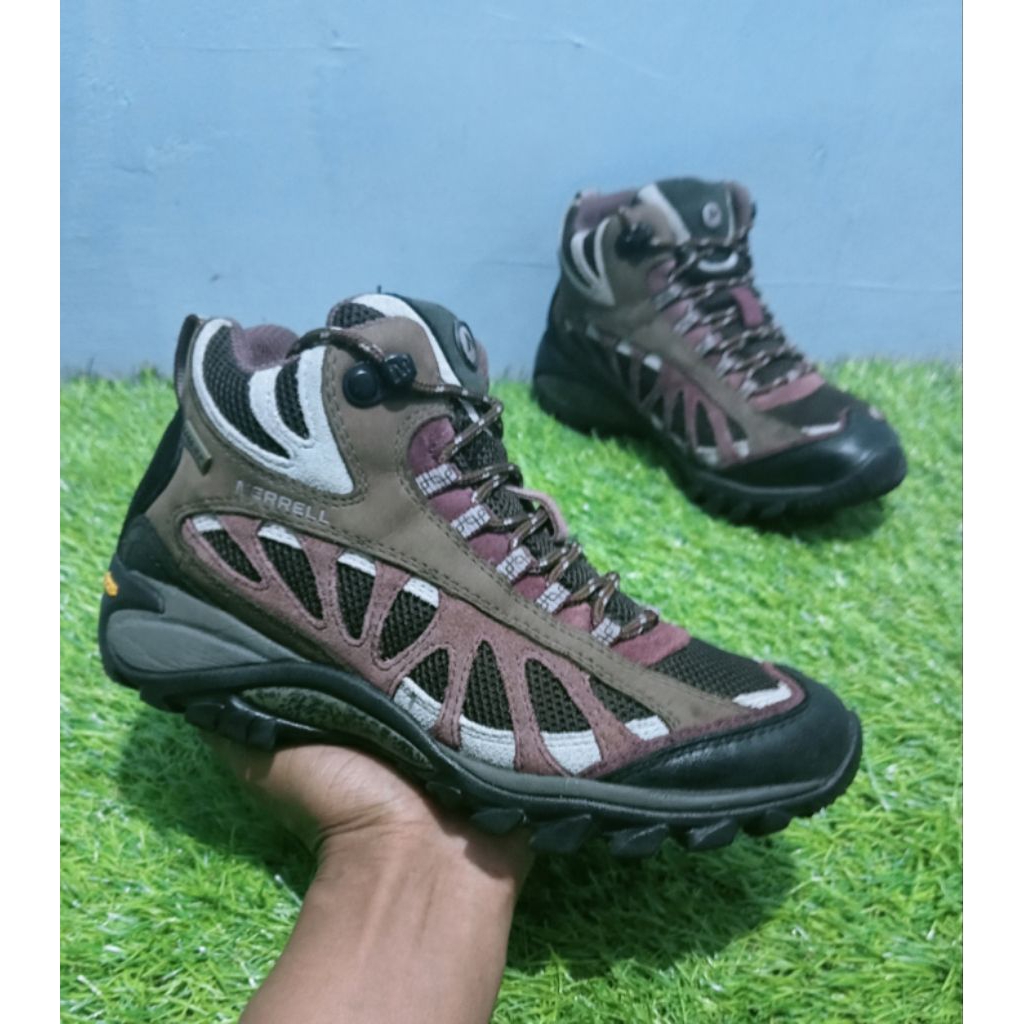 Sepatu Hiking / Outdoor MERRELL GTX Mid Cut 36/23cm