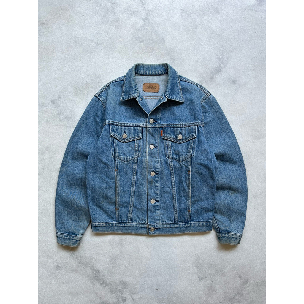 BUNDLING VTG DENIM JACKET