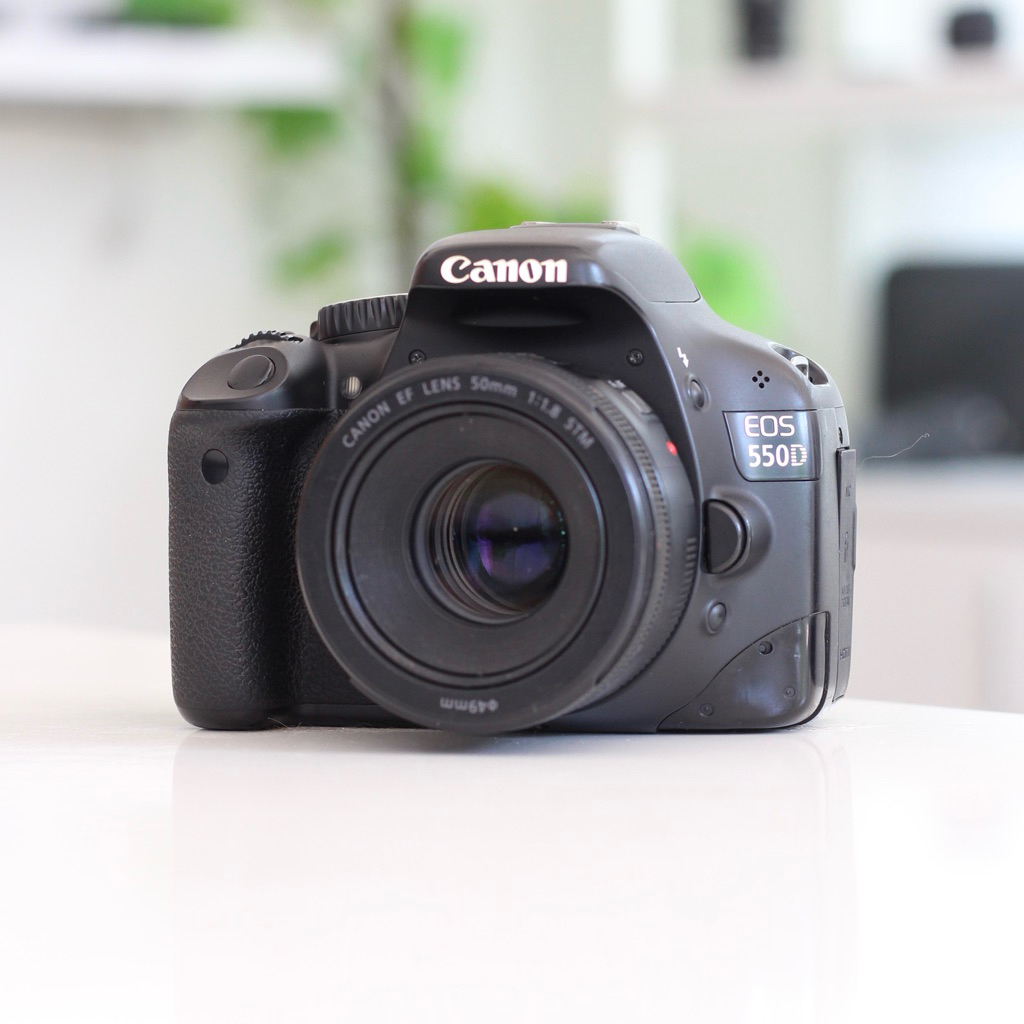 CANON 550D LENSA FIX 50MM F1.8 STM