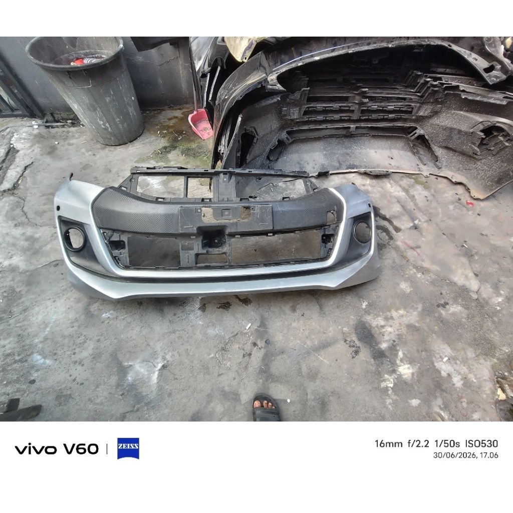 bumper depan sirion 2016 orginal