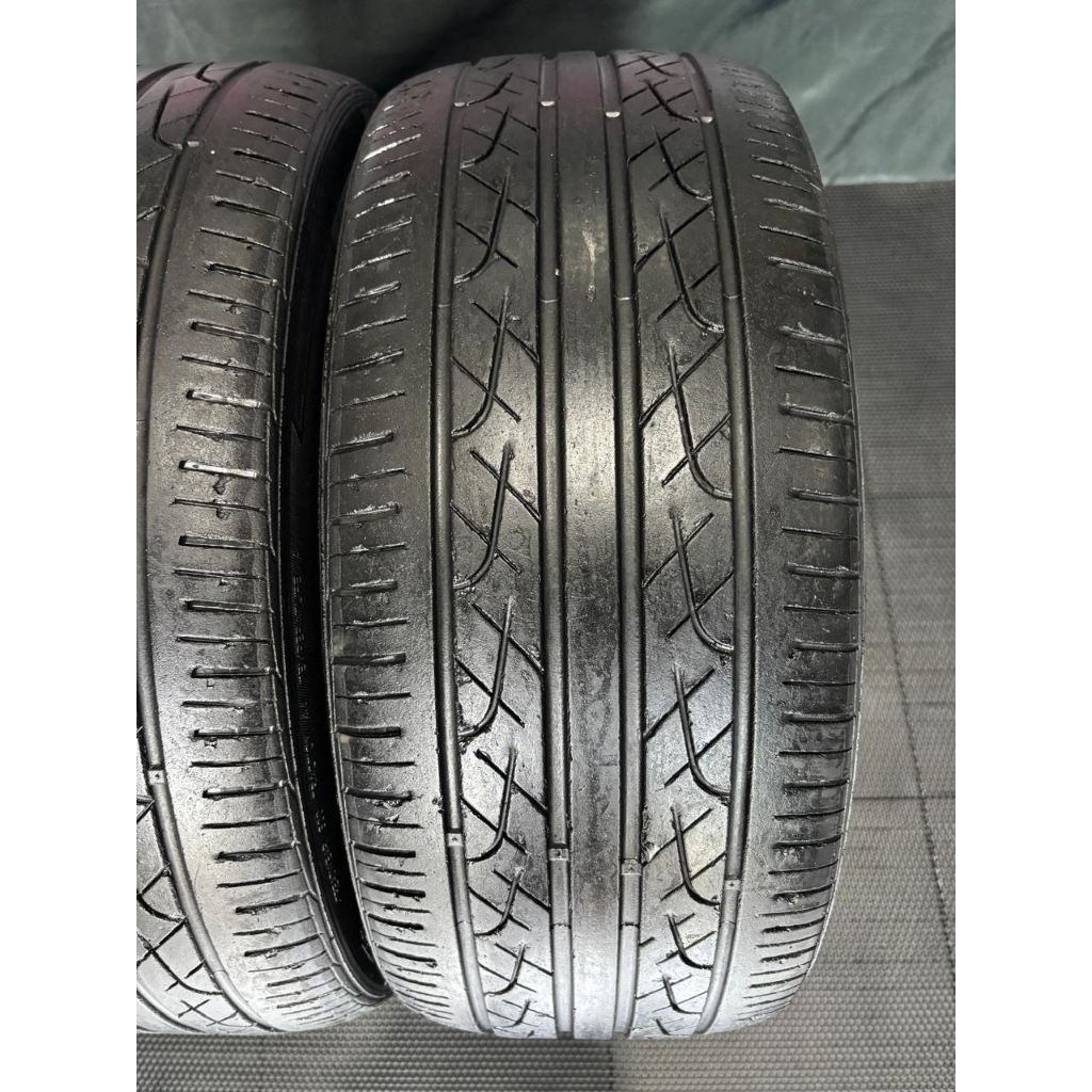 Ban Hankook Ventus V2 215 45 R17