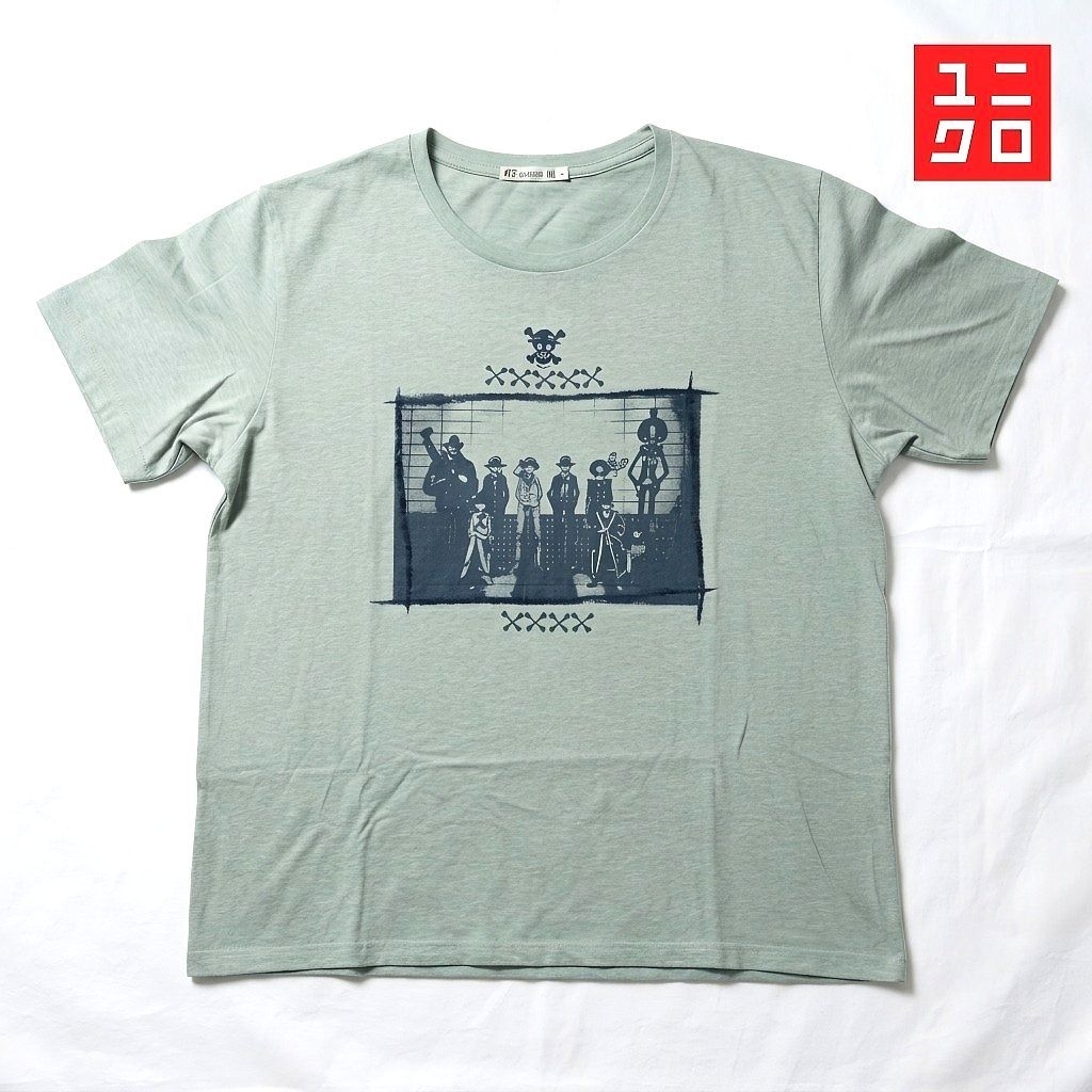 ​[VINTAGE] Uniqlo UT x One Piece "Strong World" Edition