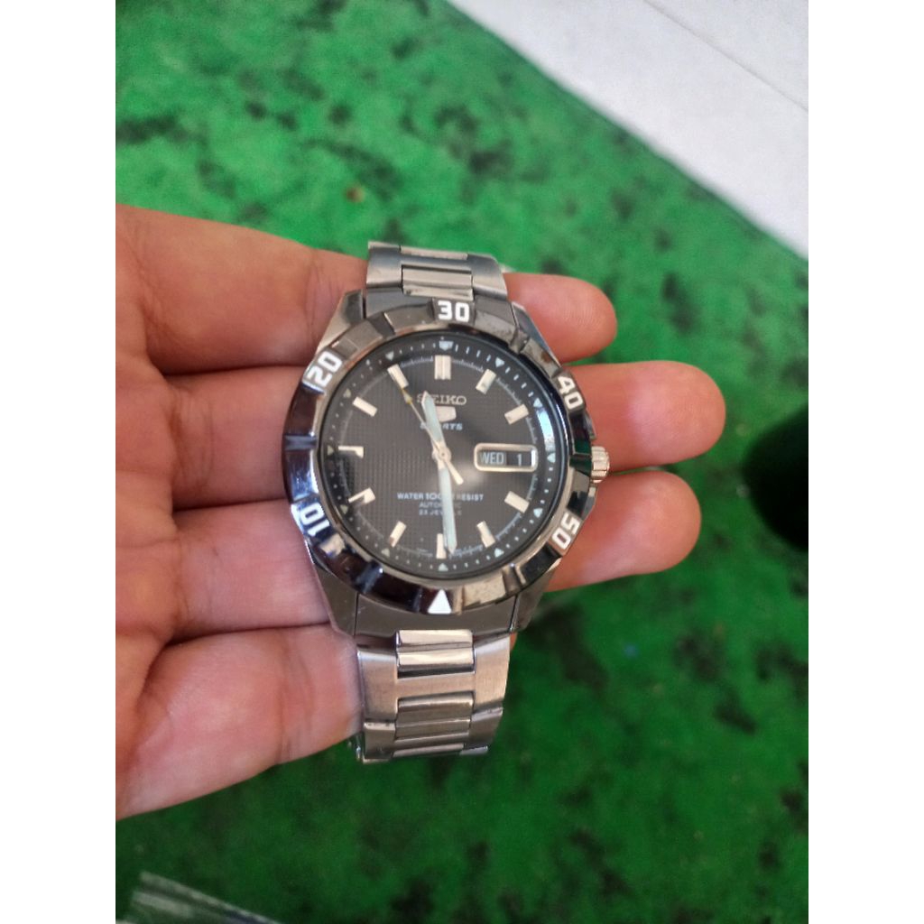 Seiko 5 Sport Black Dial 7S36 - 00Y0 Automatic