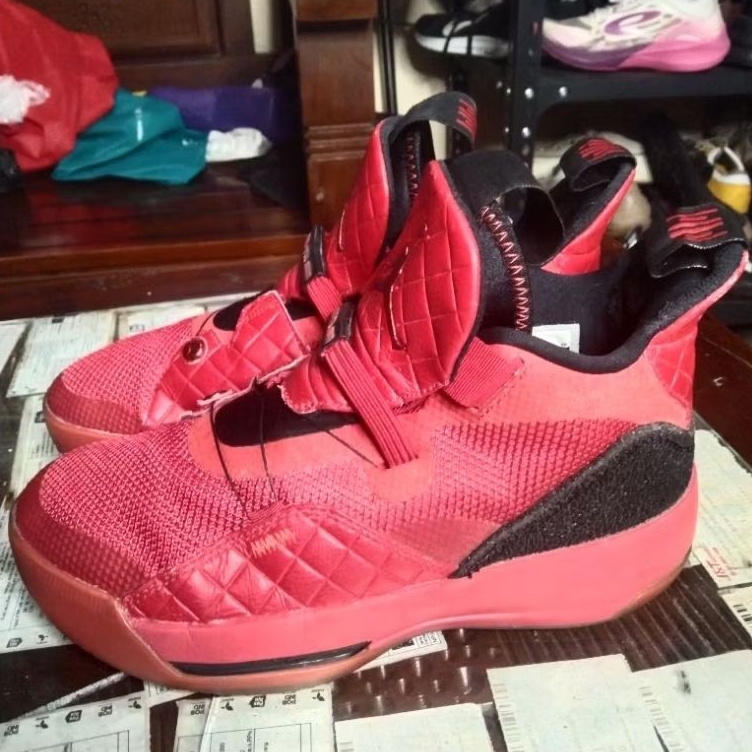 Jordan 33 "university red"size 37,5 insole 23,5