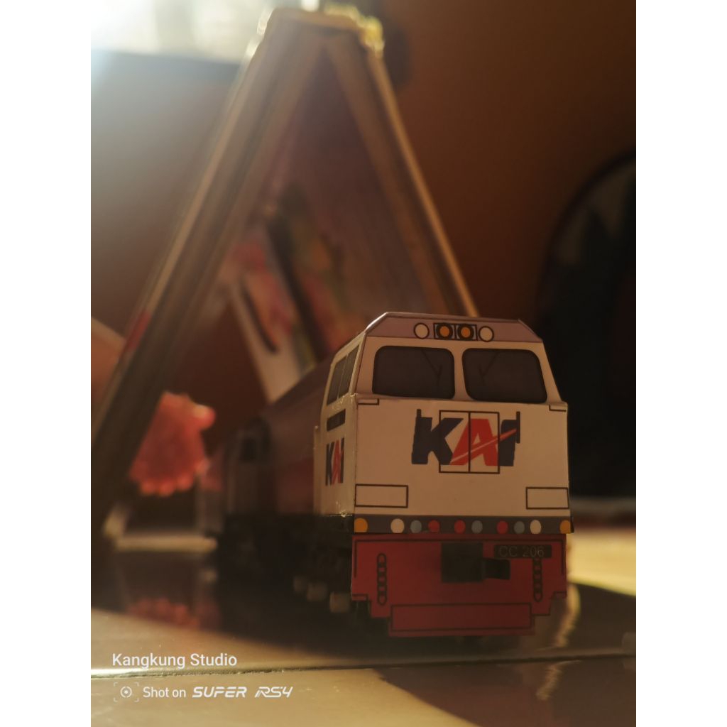 mainan kereta api indonesia