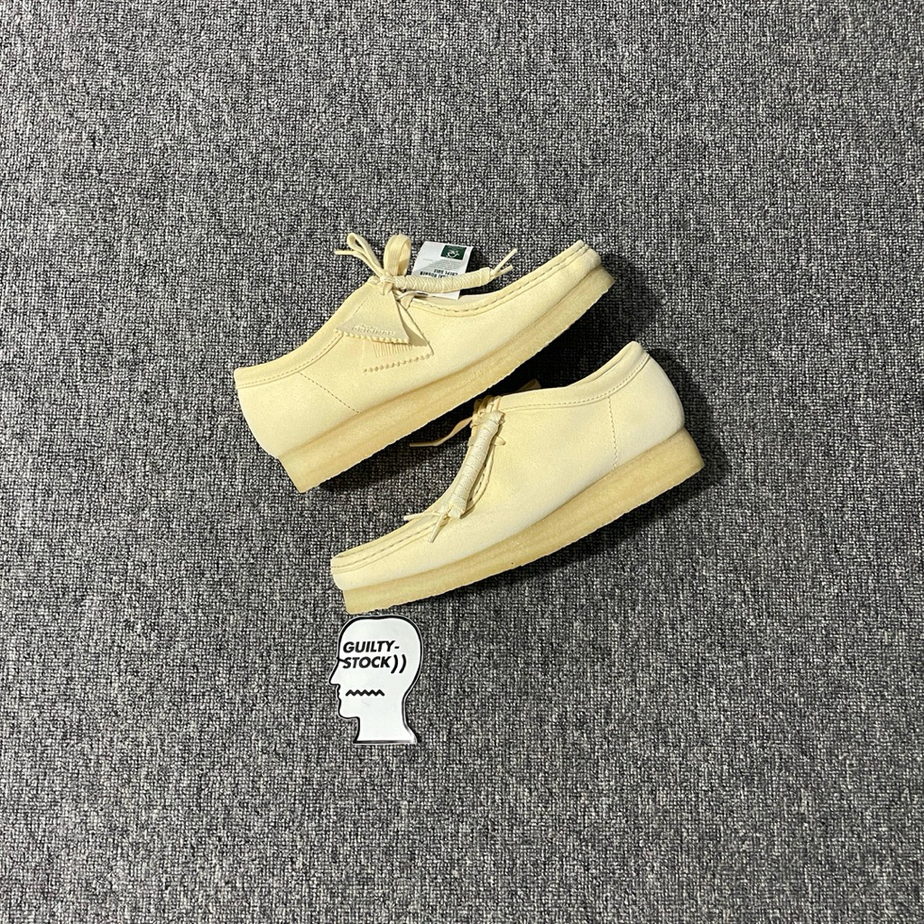 CLARKS WALLABEE PALE SUEDE