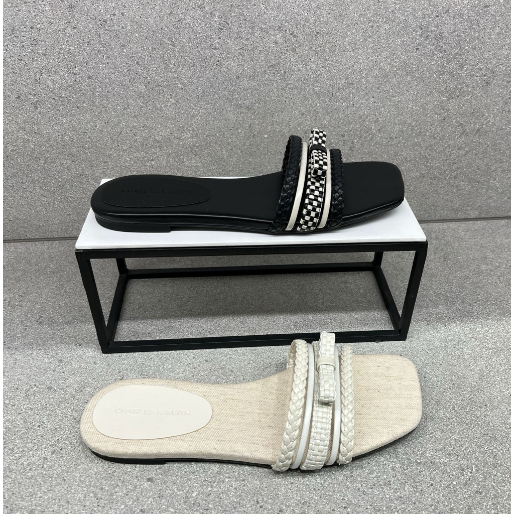 Sandal wanita flat Charles & Keith original