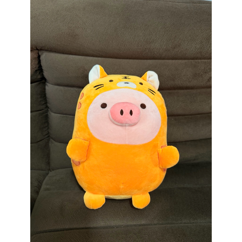 Boneka kado/koleksi Miniso Piggy babi gembul original