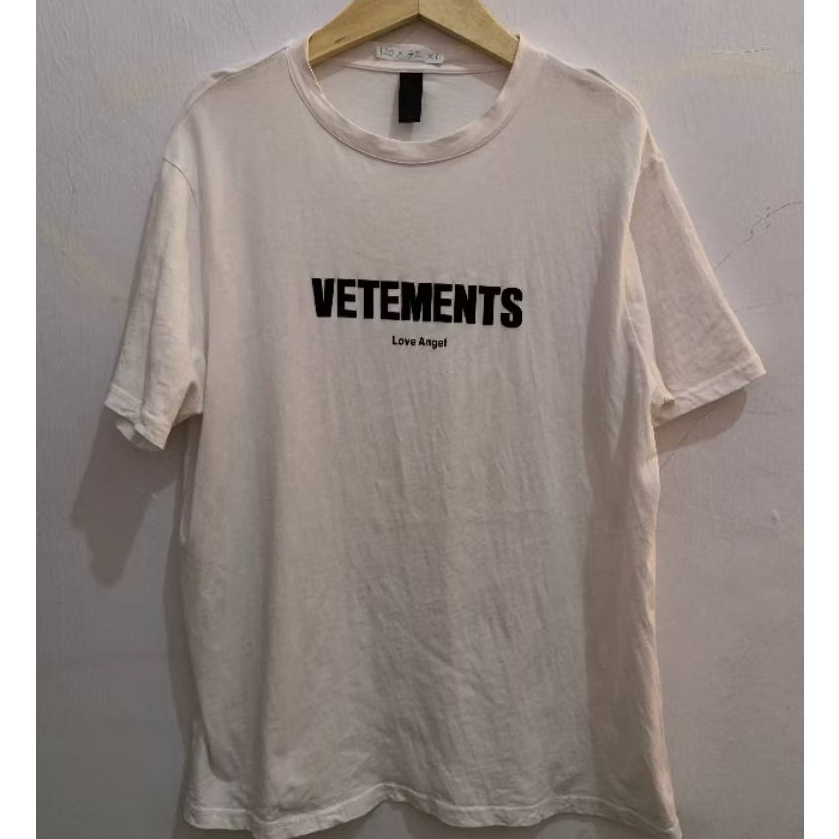 Kaos Vetements