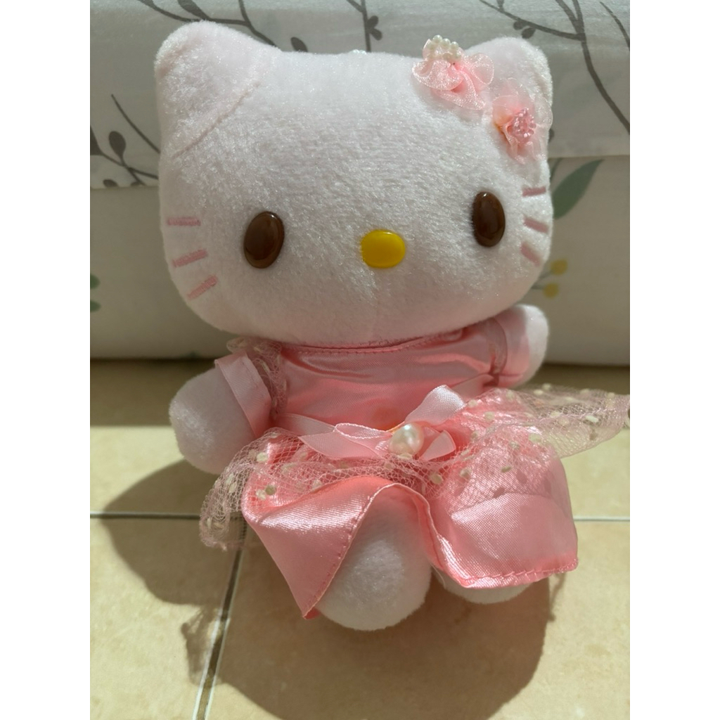 Boneka Hello Kitty Plush Sanrio 20 cm Preloved