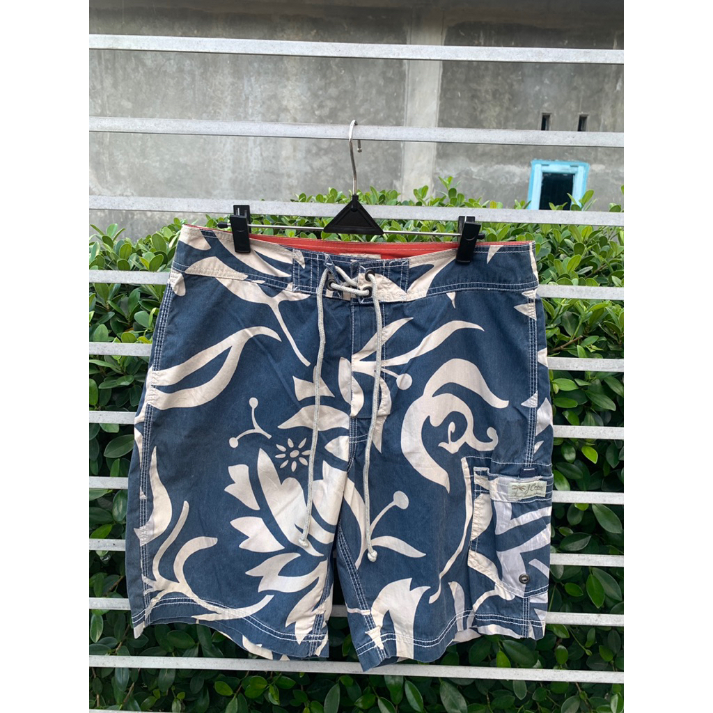 celana pendek SURFING J-CREW size 30-31