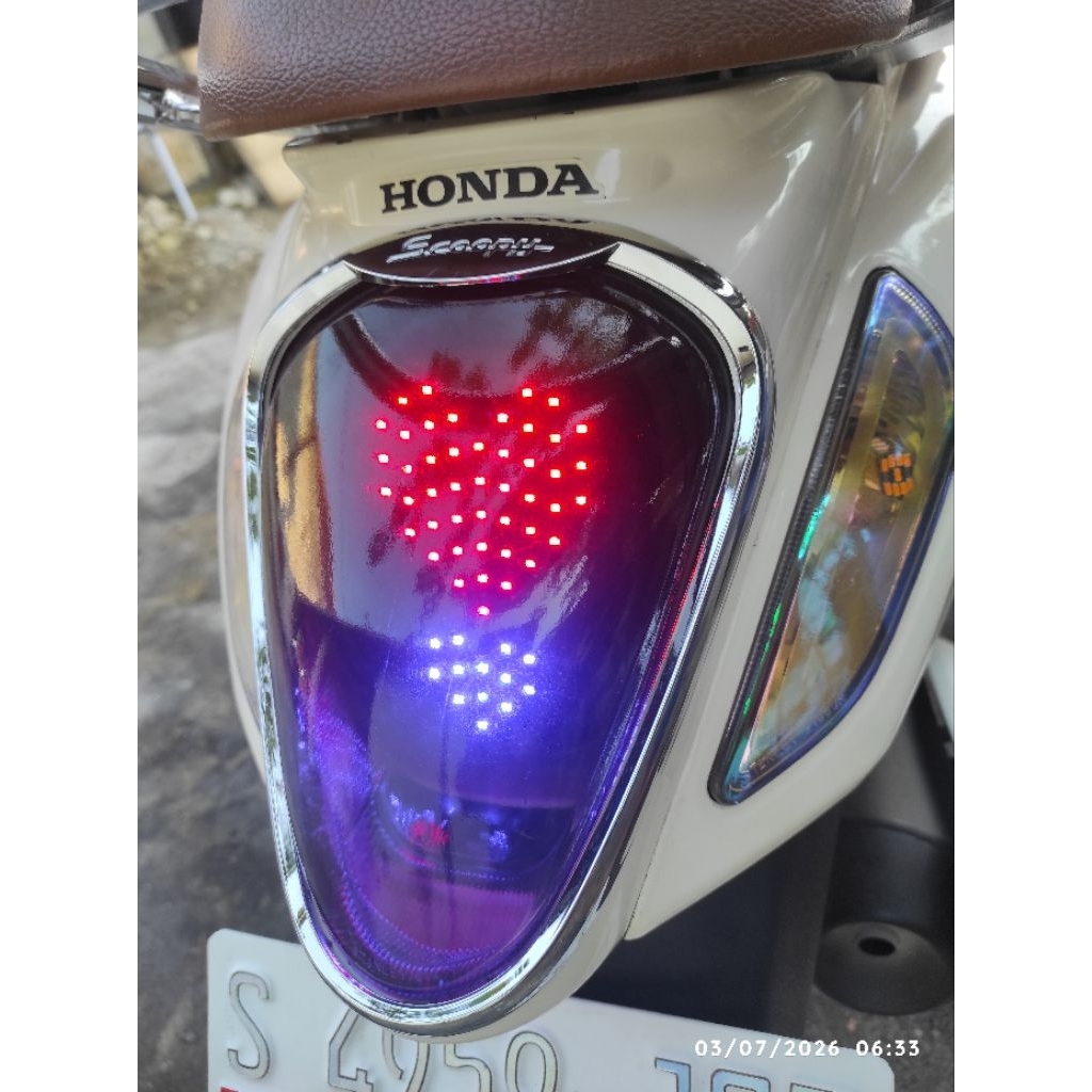 stoplamp running scoopy