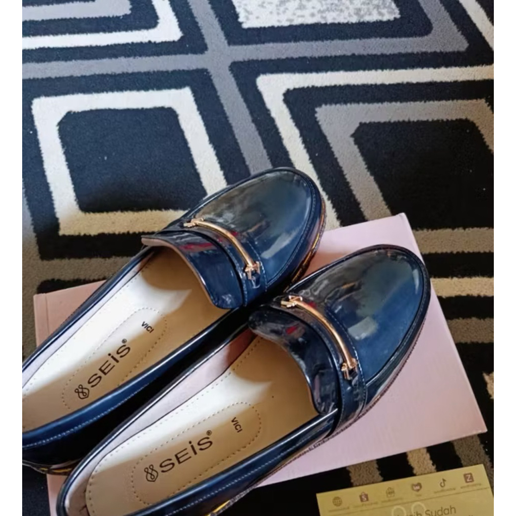 Sepatu Seis Vici Sepatu Docmart Wanita