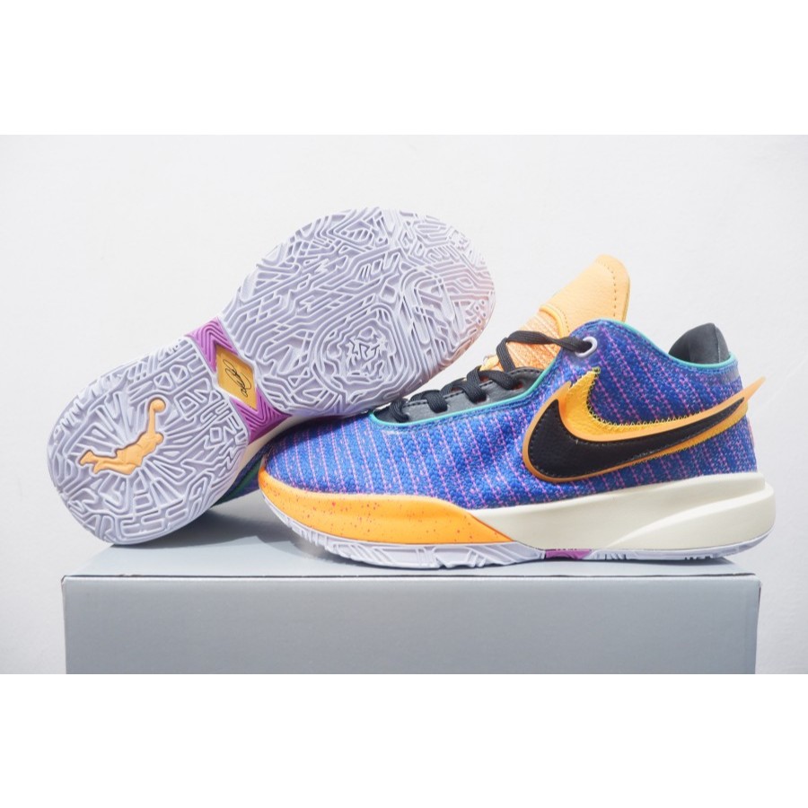 SEPATU BASKET LEBRON 20 LOW RACER BLUE