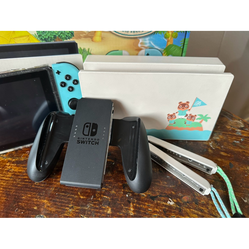 Preloved nintendo switch animal crossing second mario game console bekas mainan ps