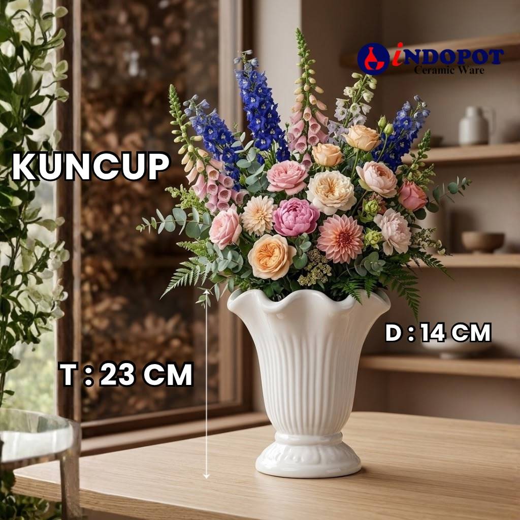 Vas JUMBO Tinggi berbahan Keramik Untuk Bunga Rangkai Artificial