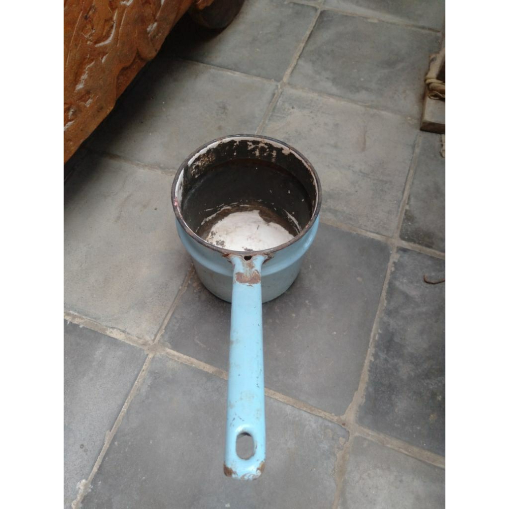 panci enamel kecil