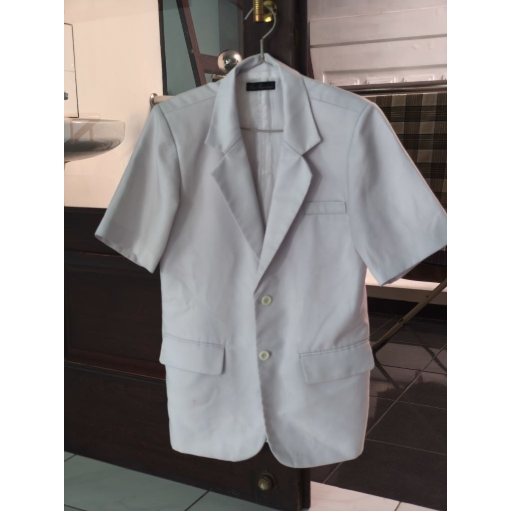 Baju Dokter putih tangan pendek