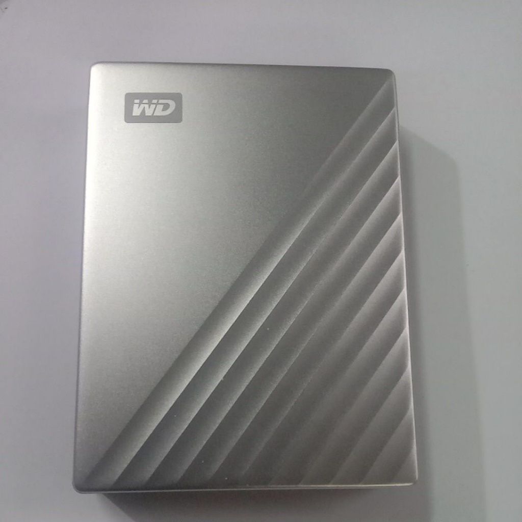 harddisk external kapasitas 4 TB 2.5" WD,Seagpate