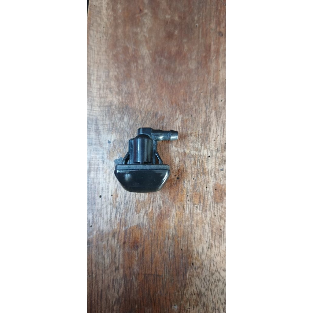 Nozzle penyemprot air wiper toyota avanza xenia agya ayla