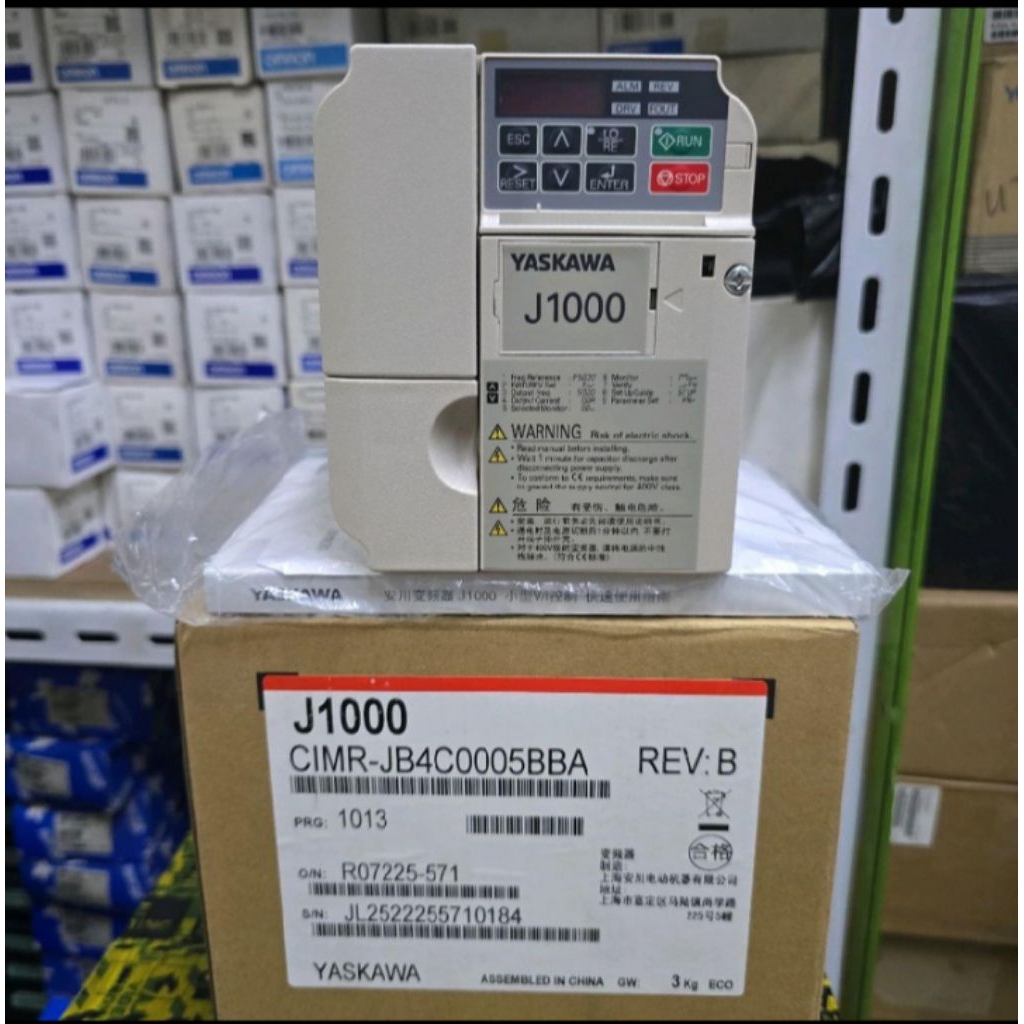 Inverter Yaskawa J1000 JB4C0005BAA 2,2KW/1,5KW 3PH 380V Original