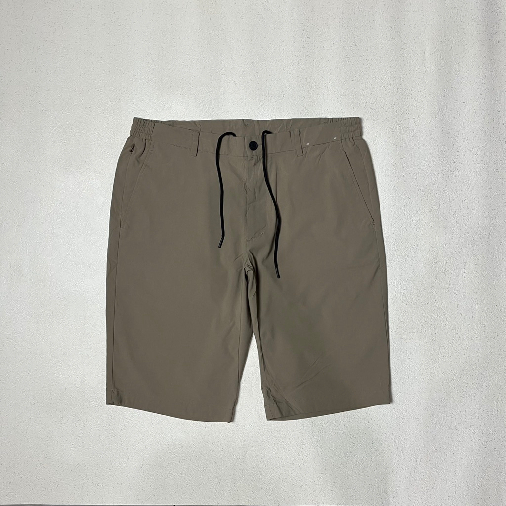 Uniqlo x Theory airsense short pants