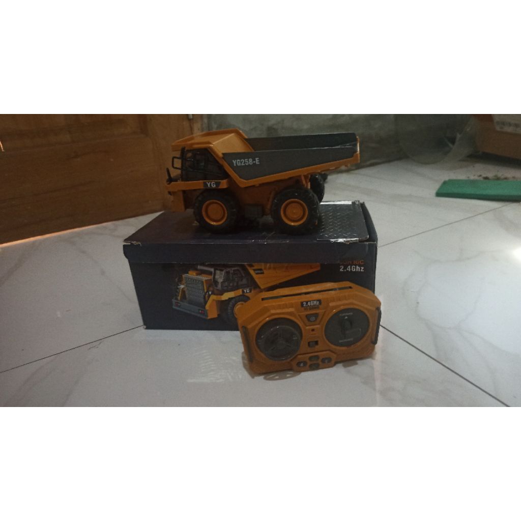 dump truk yigong