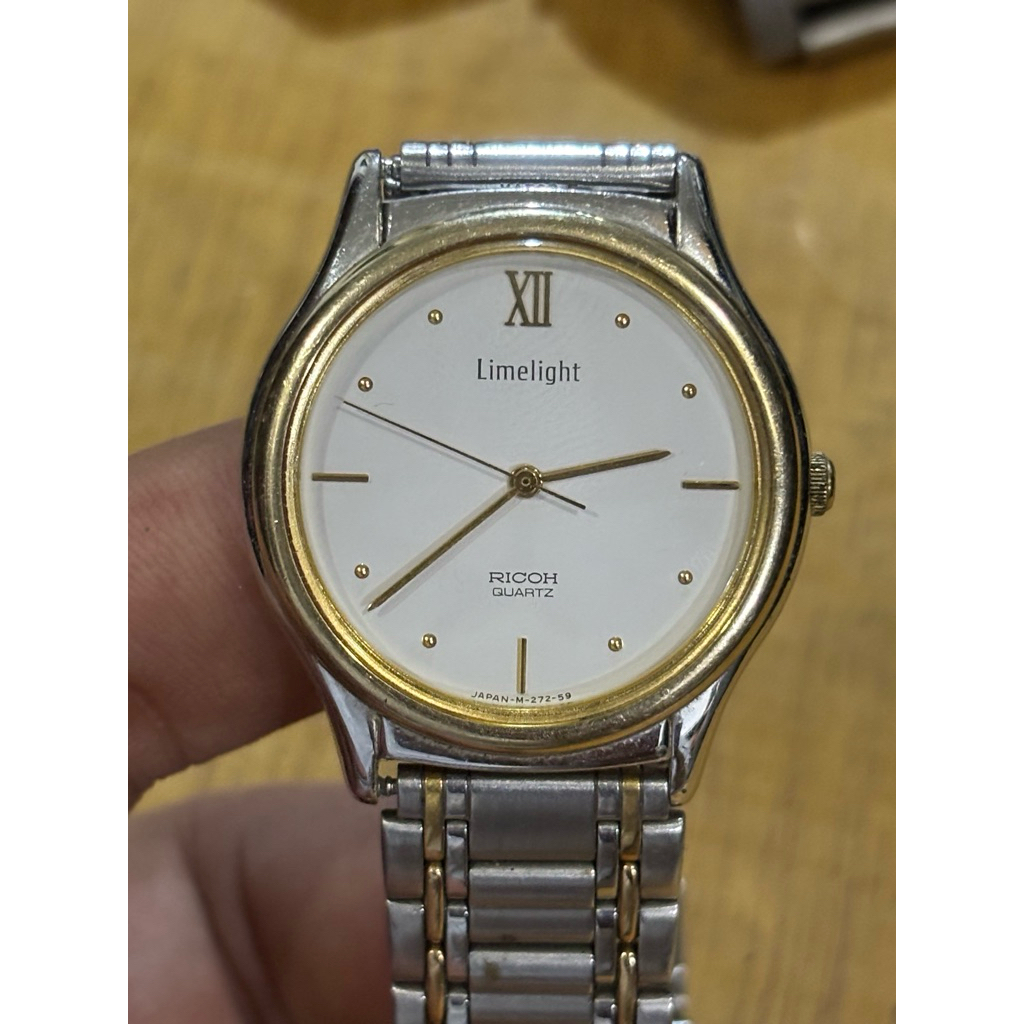 JAM TANGAN RICOH