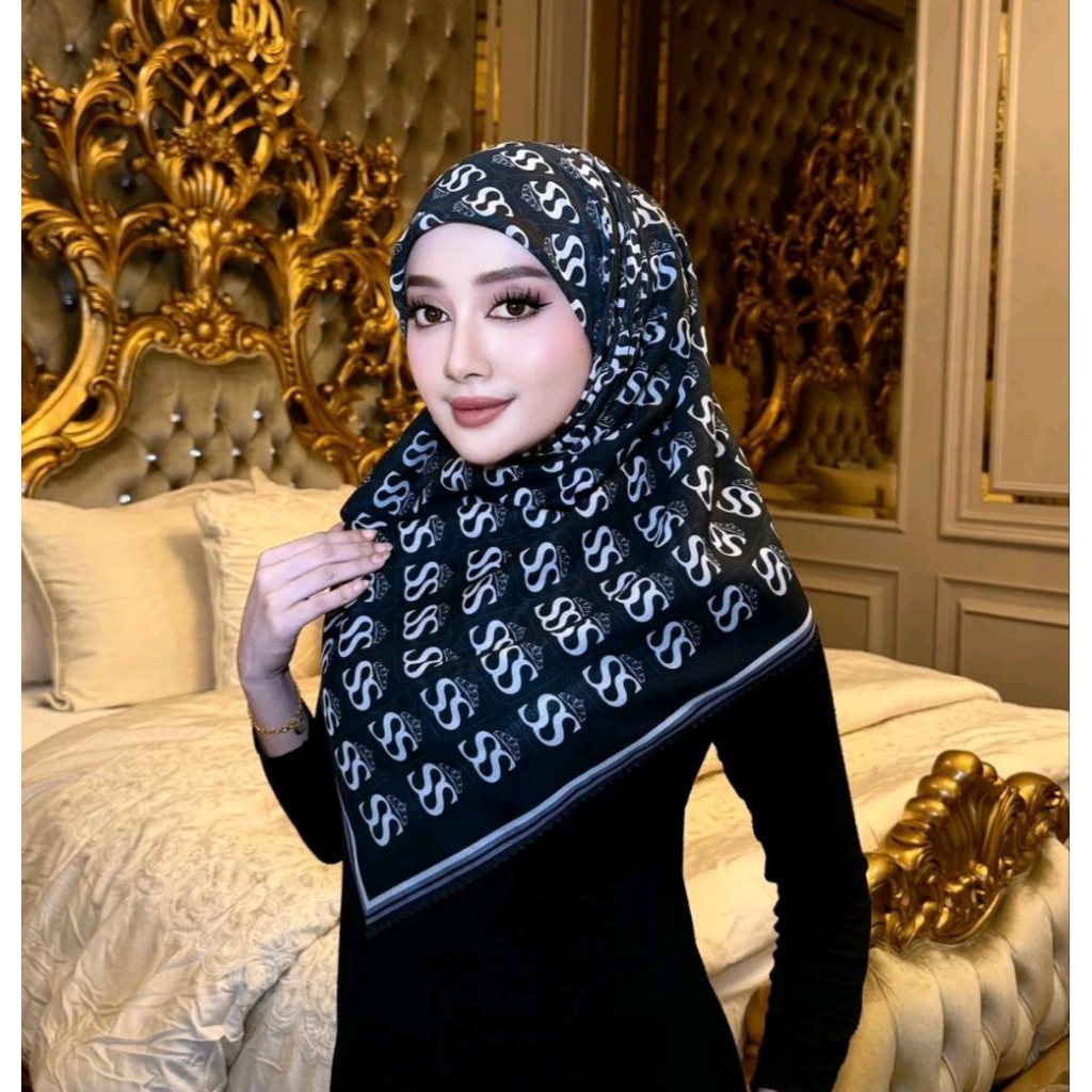 Hijab Shella Saukia
