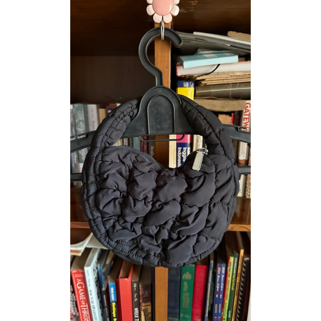 [preloved] puffy bag