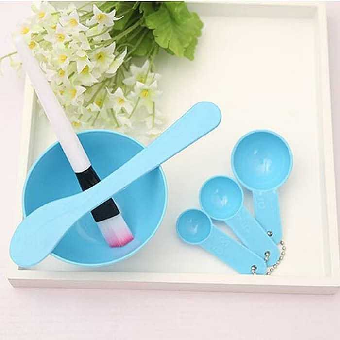 Mangkok Masker Wajah 4 in 1 - Set Lengkap dengan Kuas, Spatula, dan Sendok