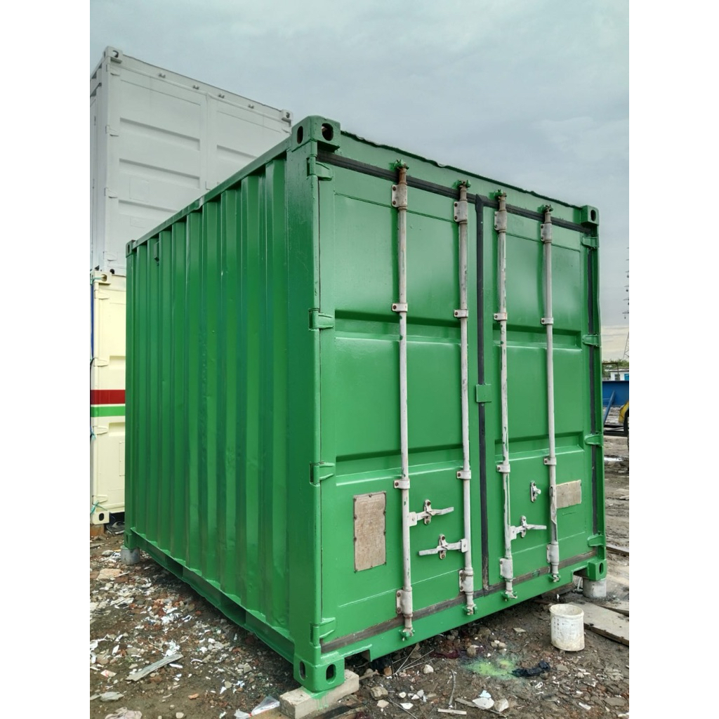 Container 10 feet Touchup