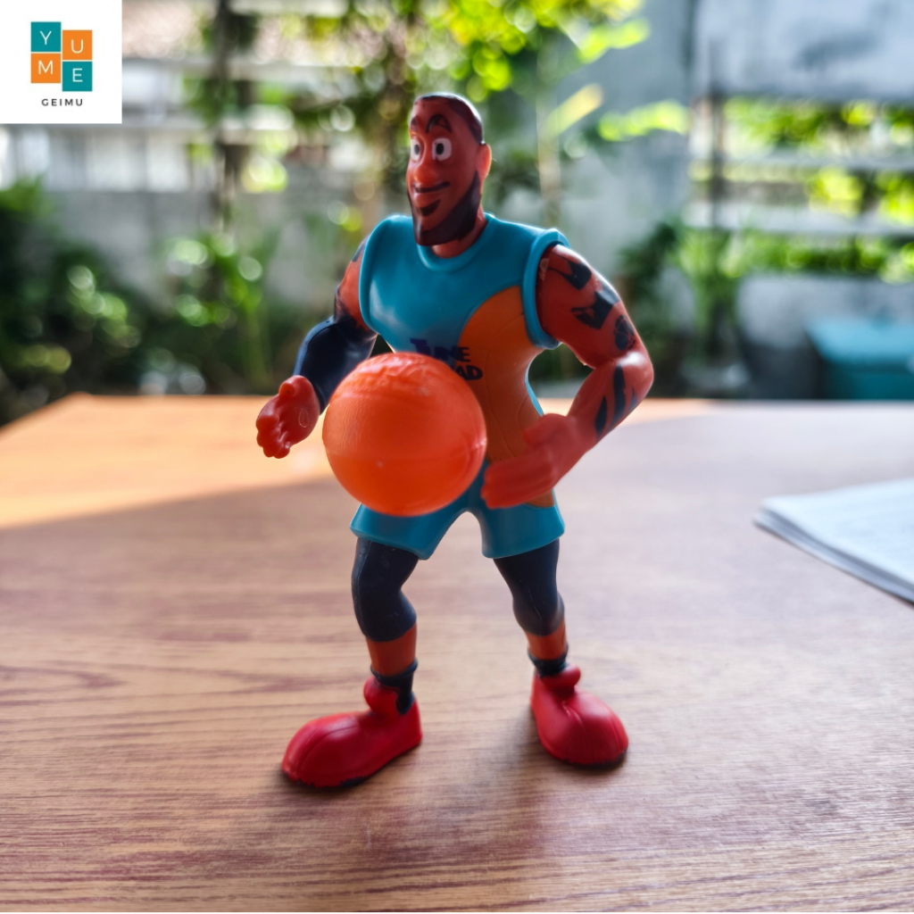 LEBRON JAMES - SPACE JAM Happy meal McDonald 2020