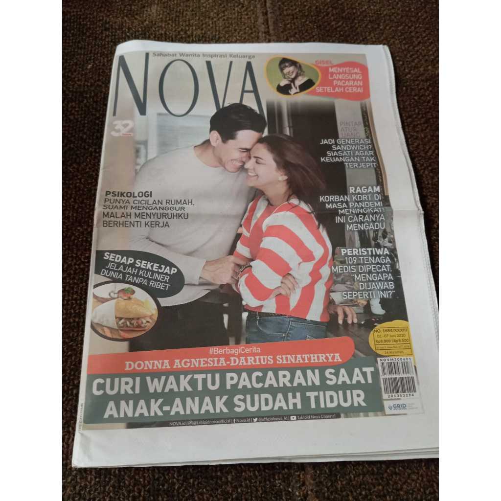 Tabloid Nova Donna Agnesia Darius Sinathrya Pacaran Malam