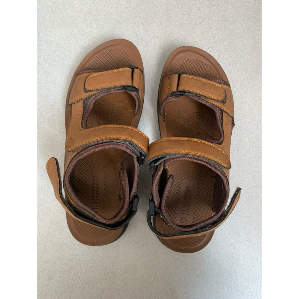 preloved sandal sepatu pria fransisca renaldy