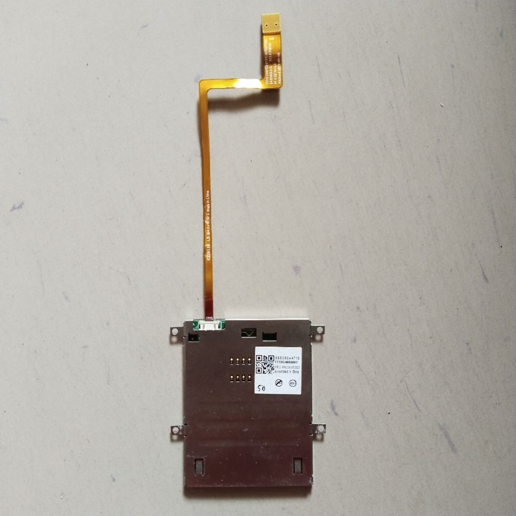 Promo  Connector SIM Konektor Kartu Laptop Notebook Lenovo Thinkpad T440 cabutan normal tested mulus
