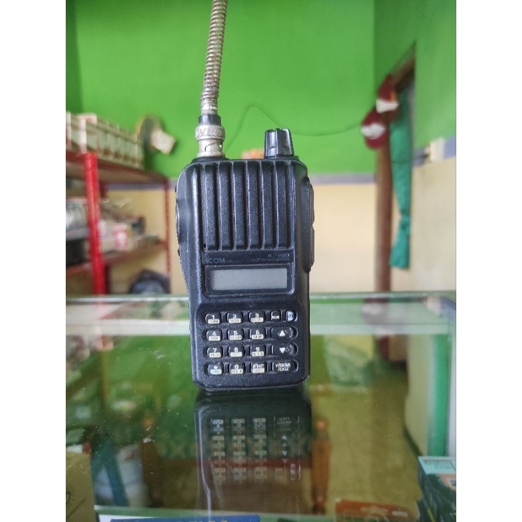 HT ICOM IC-V80 Original Jepang Bekas Masih Berfungsi Normal