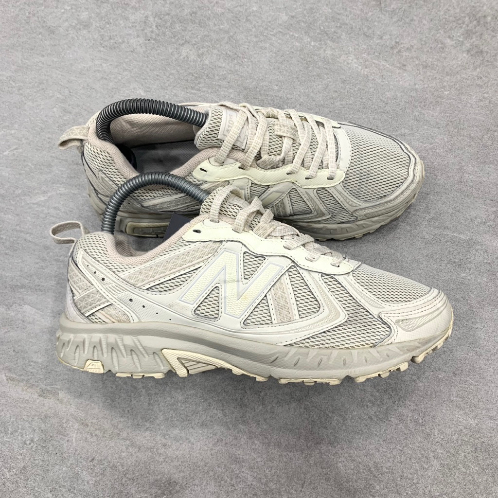 New Balance 410v5 Beige
