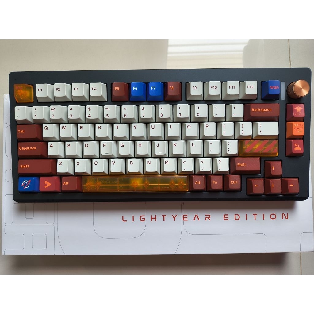 Press Play ROVER84 75% Wireless Mechanical Keyboard - Smokey Black / Rover Red