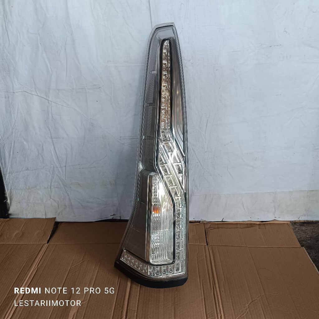STOPLAMP LAMPU BELAKANG NISSAN SERENA C26 AUTECH ORIGINAL