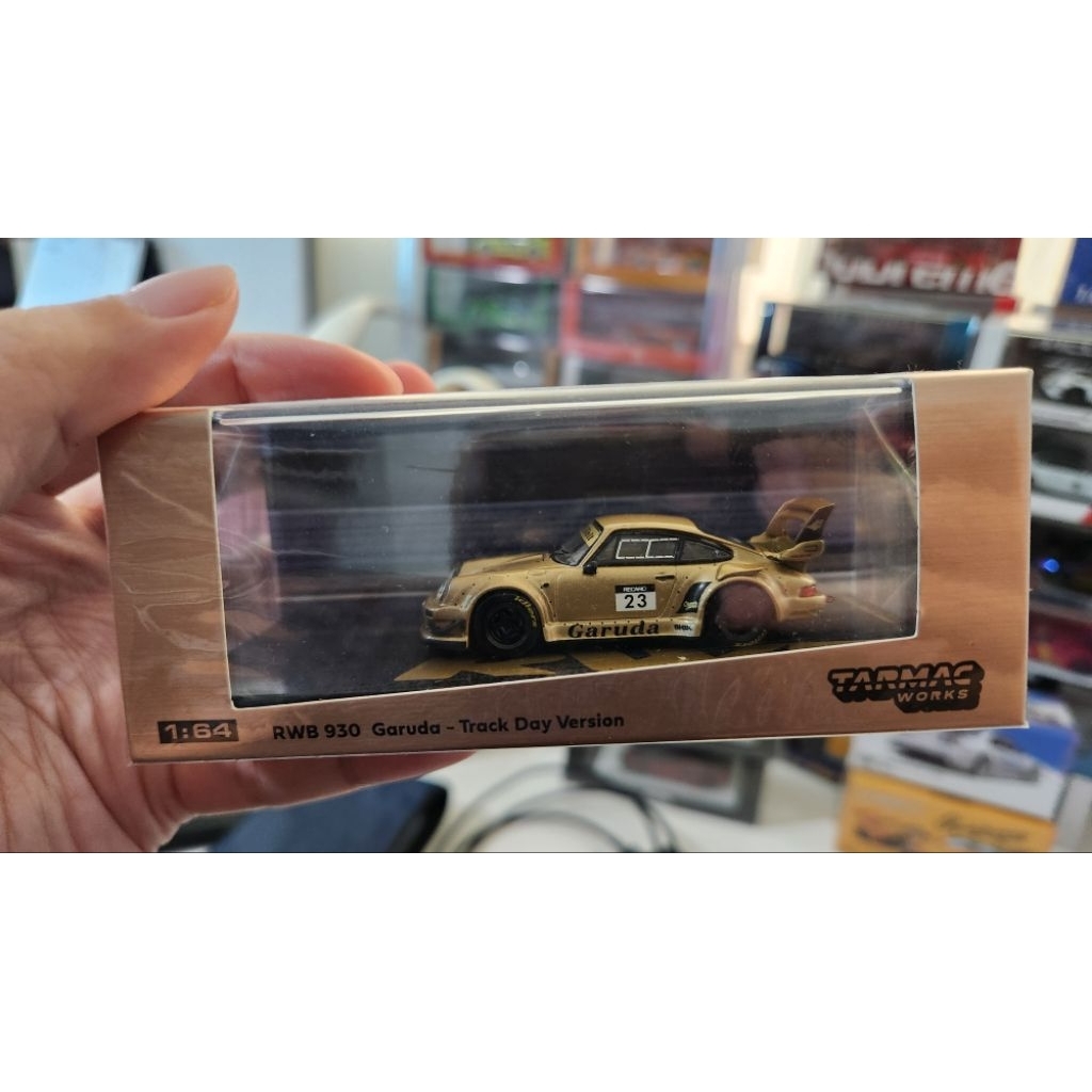tarmac works 1:64 porsche RWB 930 garuda