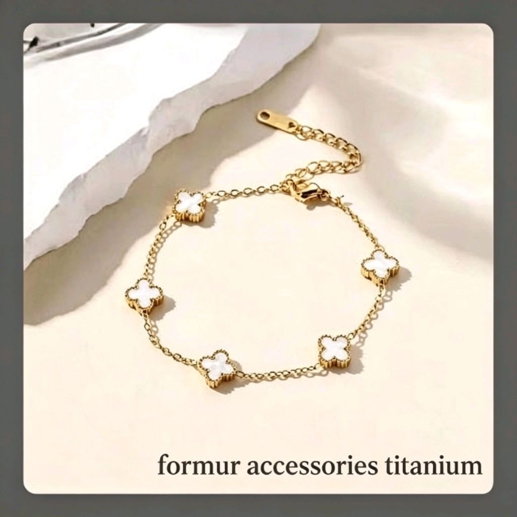 gelang titanium mata clover elegant bahan titanium asli fashion Korea terlaris