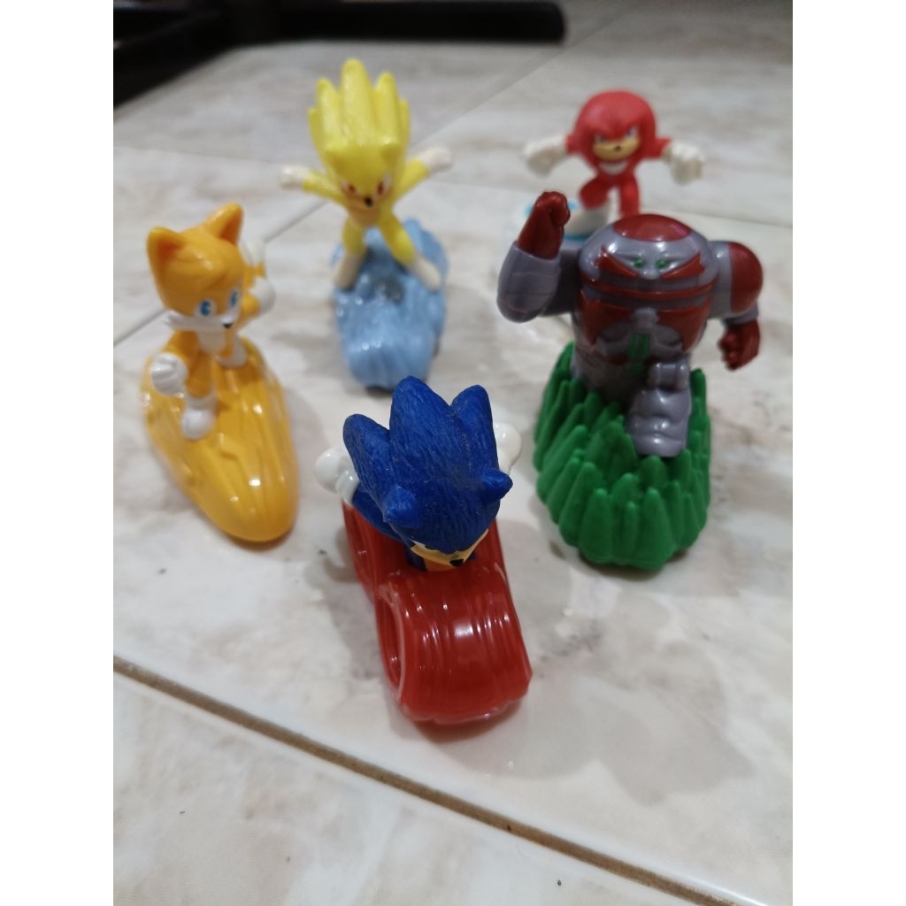 Mc Donald's Happy Meal Toys Action Figure Preloved Sonic 2 2022