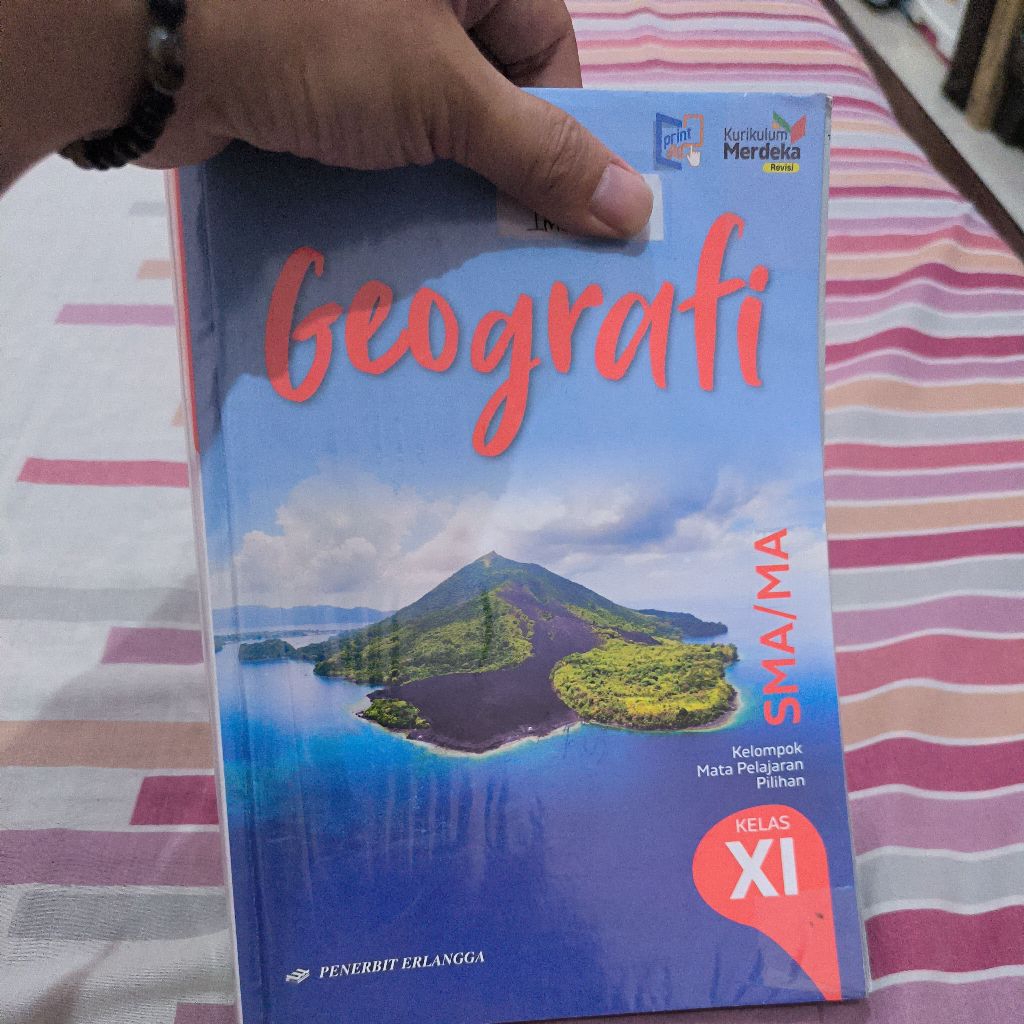 buku geografi kelas 11 Revisi K.merdeka